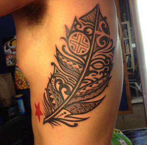 Plunksna Samoan tattoo