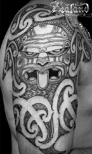 de-tradiție-modele de-tiki-față-în-Samoană-tattoo20