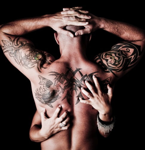 törzsi body tattoo for men