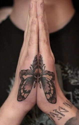 cool-hand-tattoo-for-guys21
