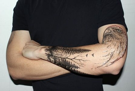 25 Best Meaningful Hand Tattoo Designs for Men and Women