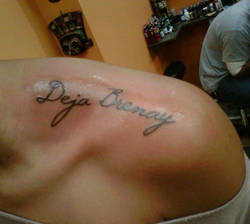geriausia name tattoo design for girls