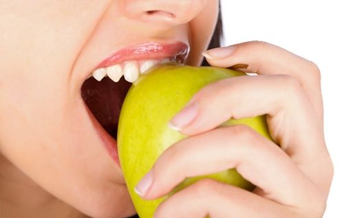 Žalias apple eating