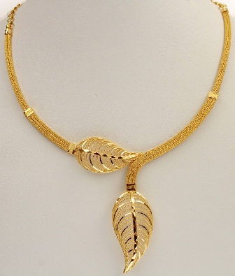 simplu dar elegant de-aur-necklace2-