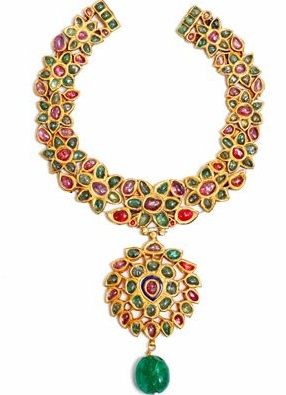 designer-gold-floral-necklaces12