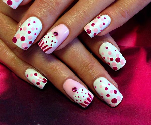 Polka dots and daisy petals nail art