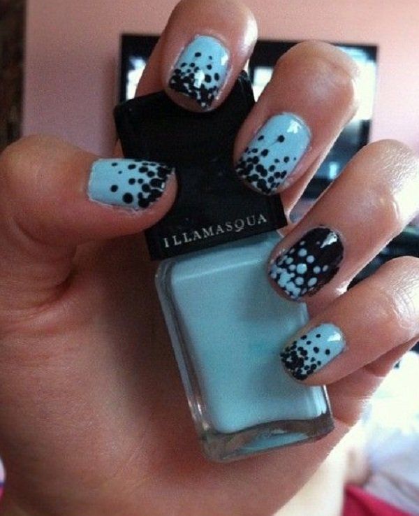 Negru and blue polka dots nail art