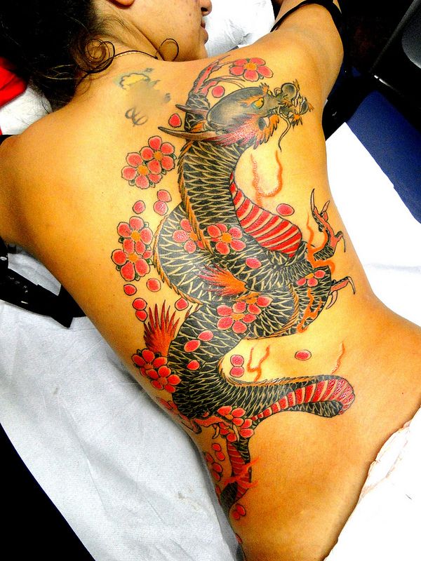 30 nuostabių drakono tatuiruotės dizaino