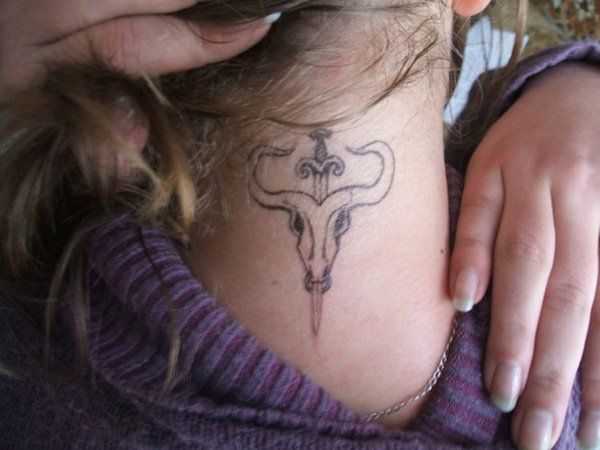 30 puikus tatuiruotės Taurus