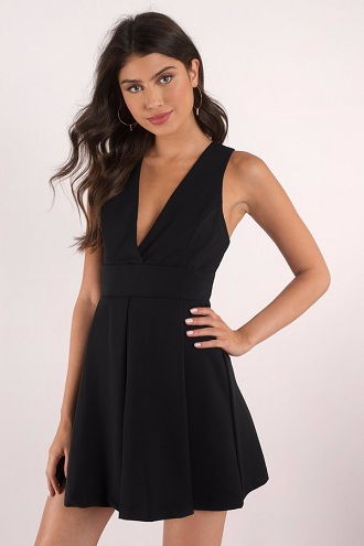 30 Different Models of Black Dress Designs for Women | Styles At Life