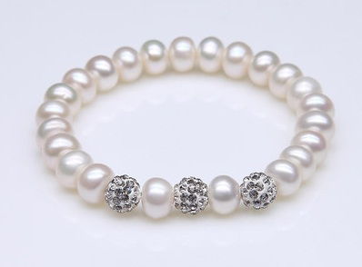 femei Bracelet Designs - pearl-bracelets