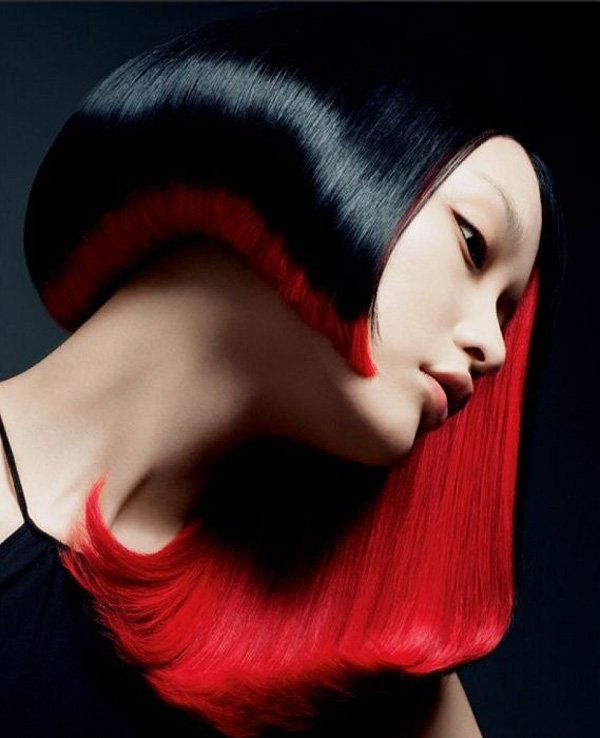 omamljanje hairstyle in red and black