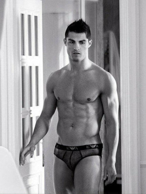 30 Hottest Soccer Players Of All Time_02