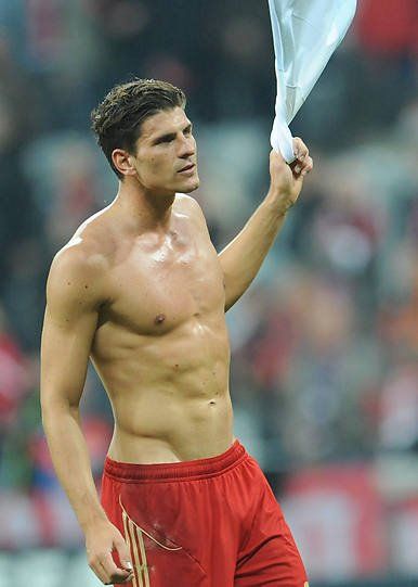 30 Hottest Soccer Players Of All Time_04