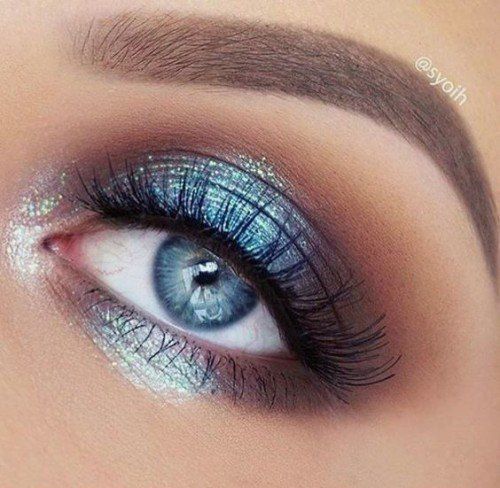 30 "Mėlynos akys" makiažo patarimai 2017 m