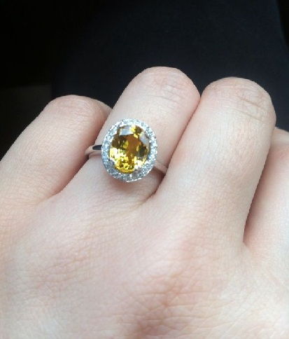 Yellow sapphire gemstone wedding ring