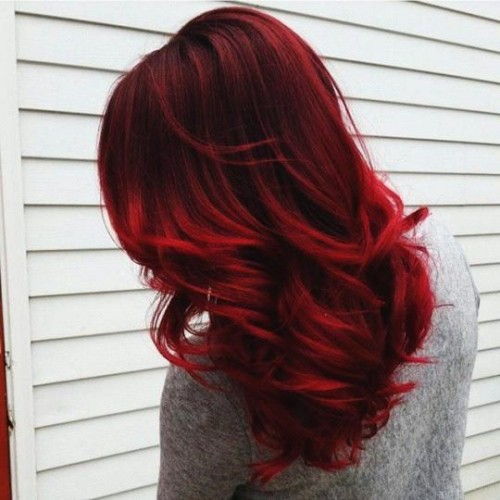 tamsiai raudona plaukų spalva-10