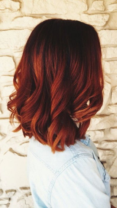 tamsiai raudona plaukų spalva-25