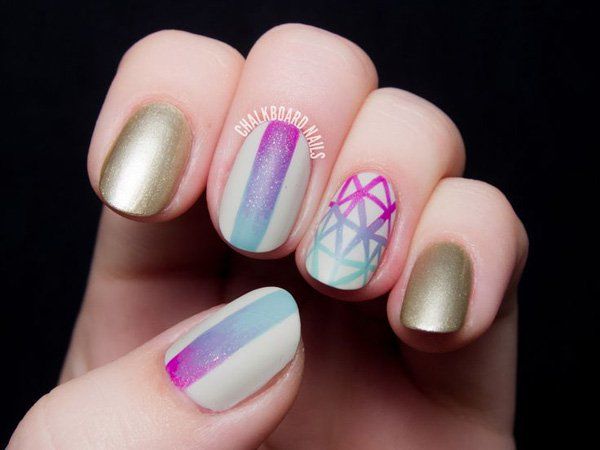 Geometriai Gradient Nail Art