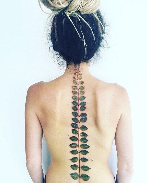 frunza-coloanei vertebrale-tatuaj-38