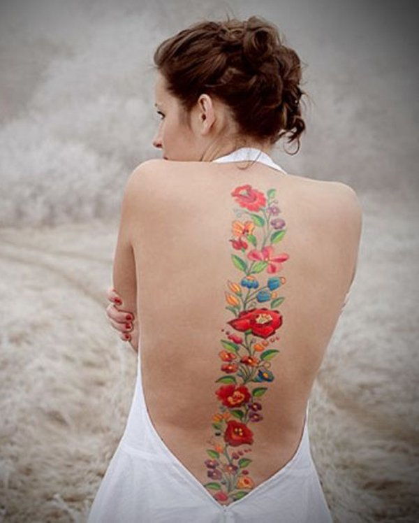 Gėlės spine tattoo-31