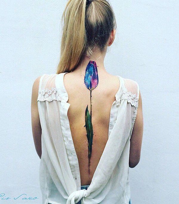 40+ idei tatuaj coloanei vertebrale pentru femei
