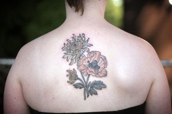 45 Gražūs tatuiruotės chrizantemų idėjos