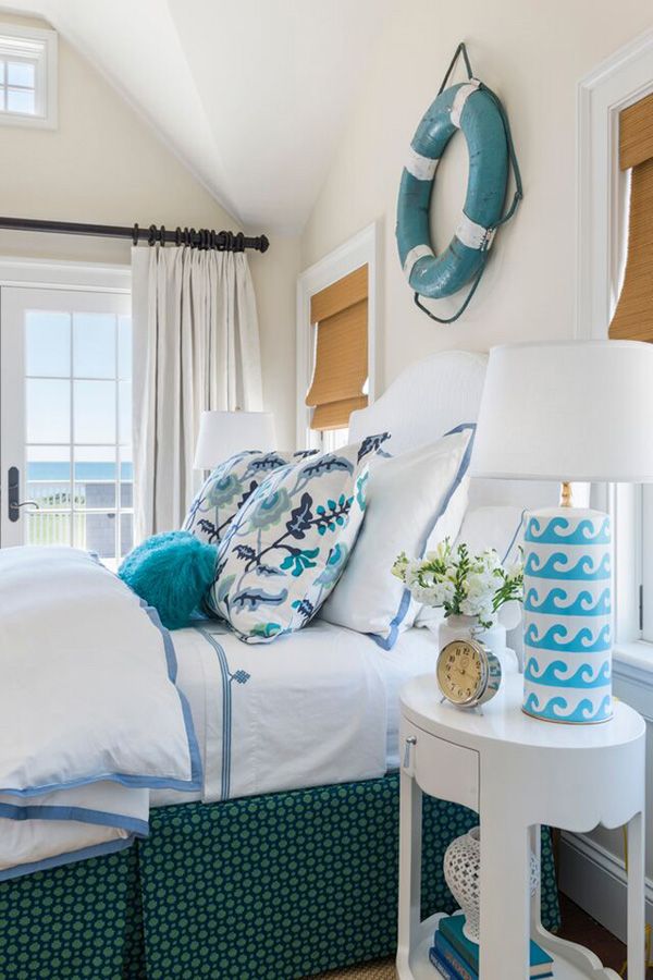 De coastă style bedroom idea-18
