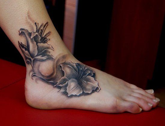 50 Awesome Foot Tattoo Designs