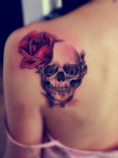 Skull and Rose - Back Shoulder