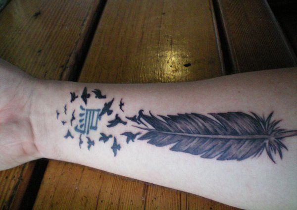 50 gyönyörű tollas tattoo design