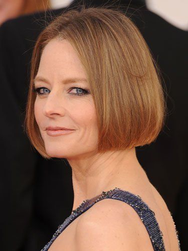 Mic de statura Hairstyle for Women Over 50_1