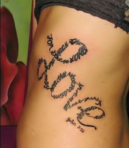 Scris in words Tattoo
