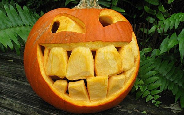 50+ Kreatív Pumpkin Carving Ötletek