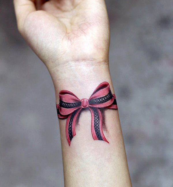 Csukló bow tattoo