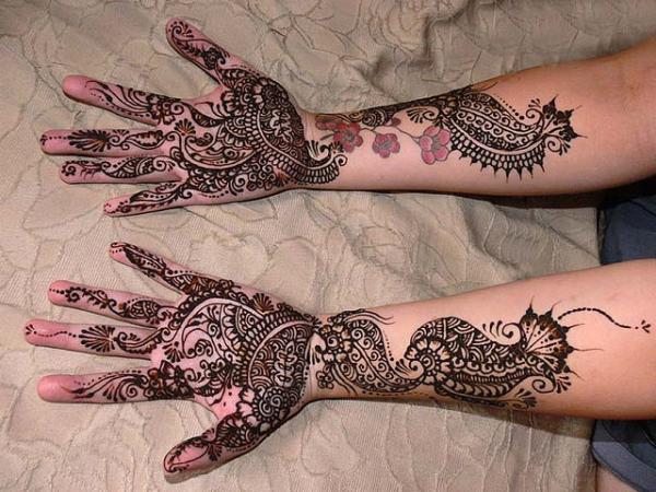 50 zapletene Henna tatoo modelov