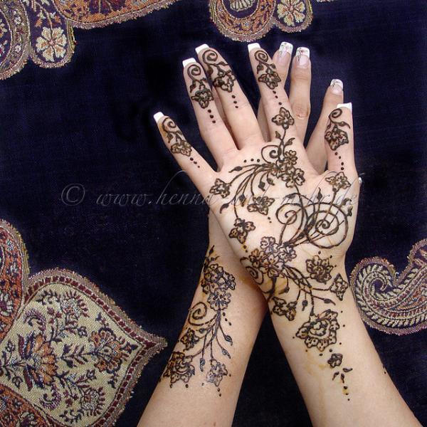 50 Intricate Henna Tattoo Designs