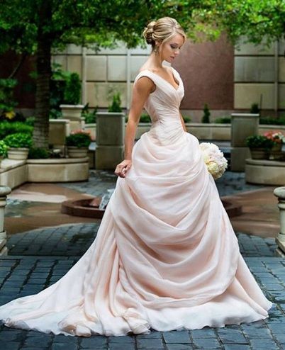 plisat Wedding Dress