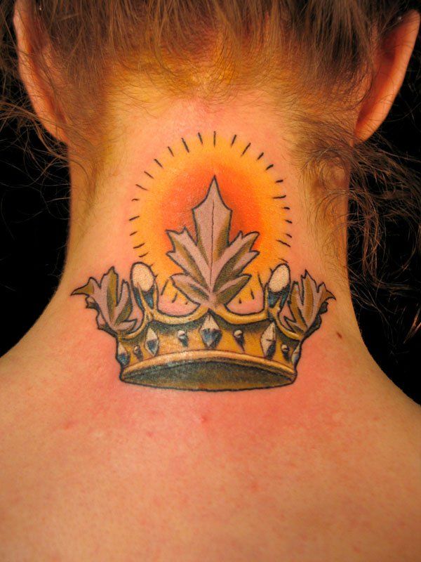 50 Pomembna krunska tetovaža