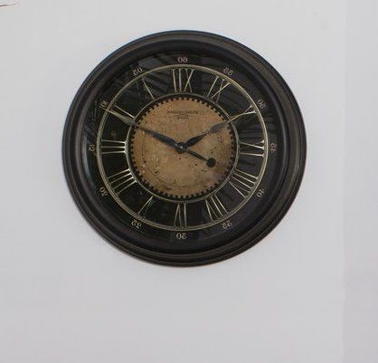 Klasszikus Villa Wall Clock