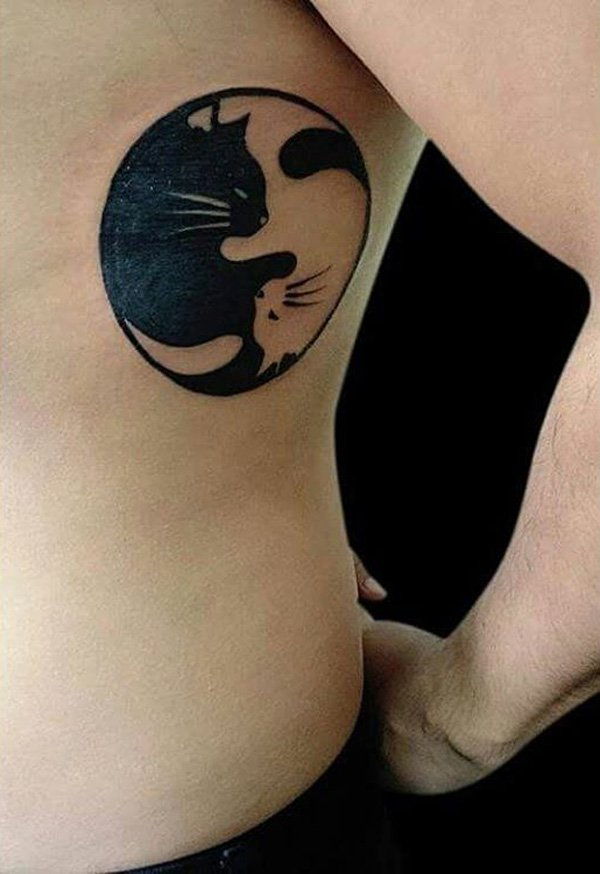 macska yin yang side tattoo-41
