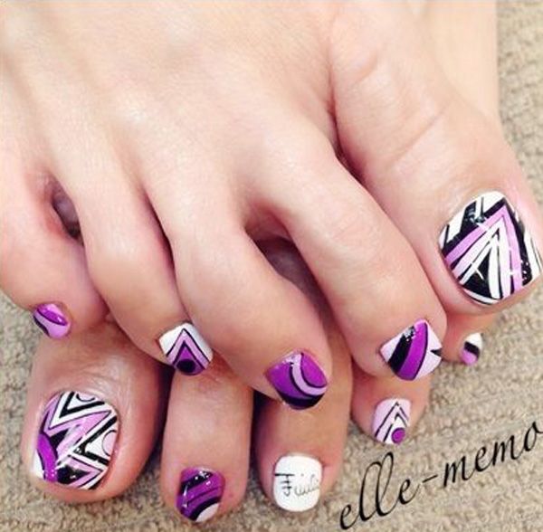 absztrakt toenail art designs