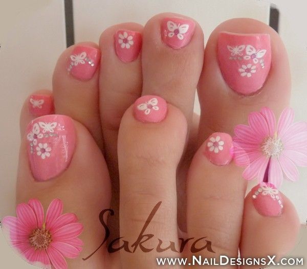 aranyos toe nail design