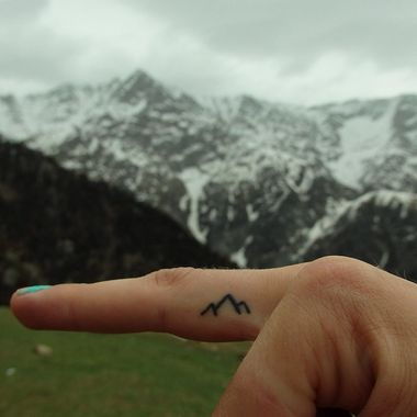 mažas finger tattoo_17