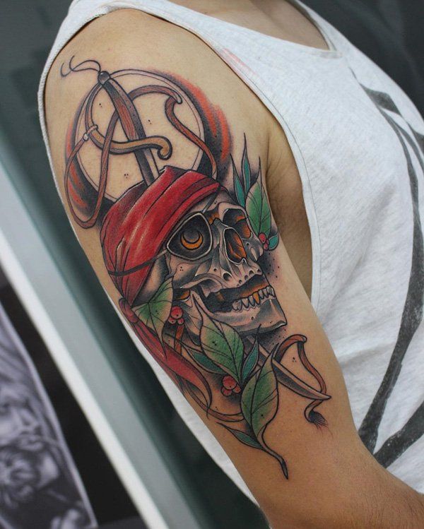 Színezett sword and skull tattoo on sleeve-10