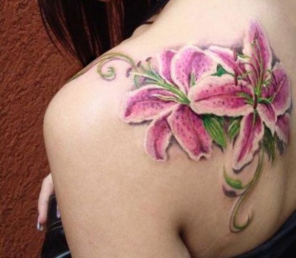 Realističen pink lily tattoo on back