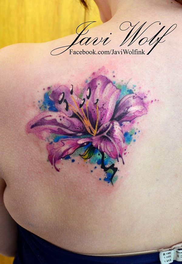 Akvarel lily tattoo on back