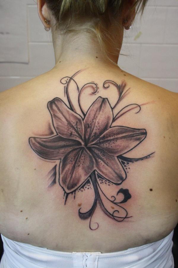 55+ Designuri minunate de tatuaje Lily