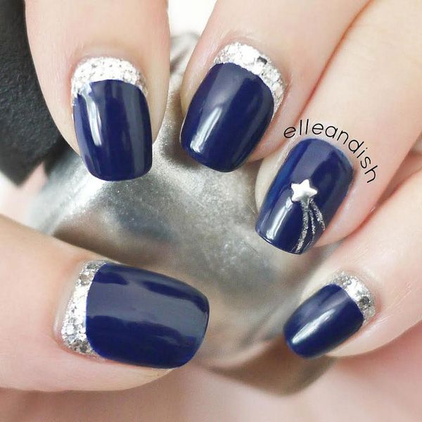 Kék Metallic Manicures