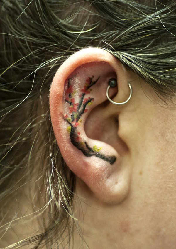 55 tatuaje urechi incredibile